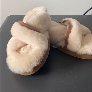 Brand new ugh slippers